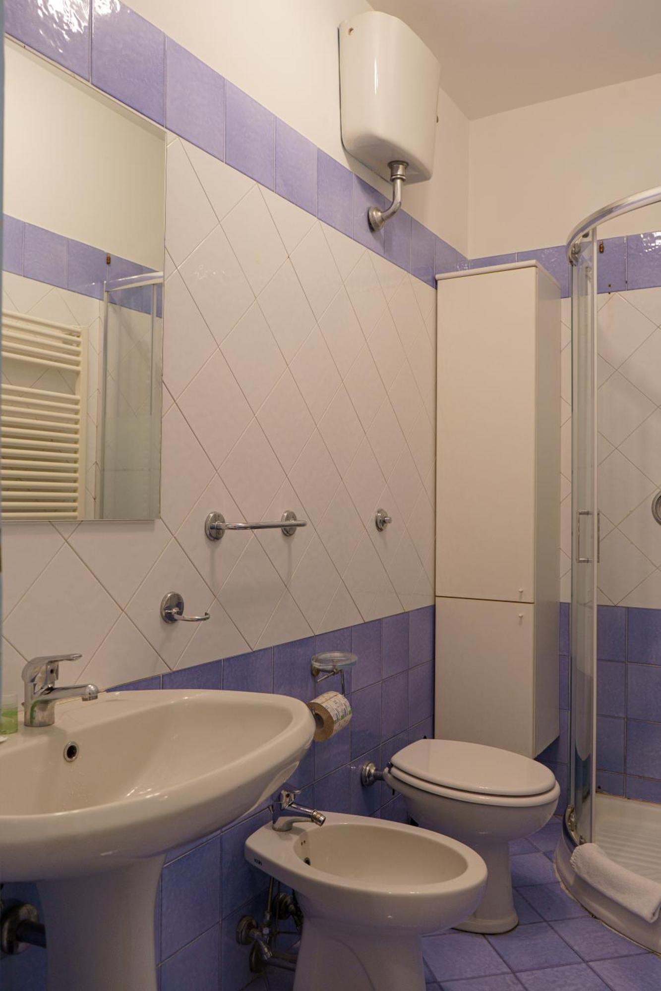 1 Bedroom In The Center